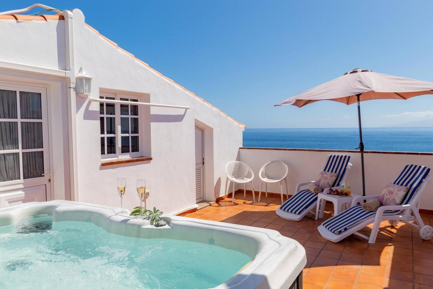 Penthouse Apt With Jacuzzi By Dream Homes Tenerife Puerto de Santiago  Extérieur photo
